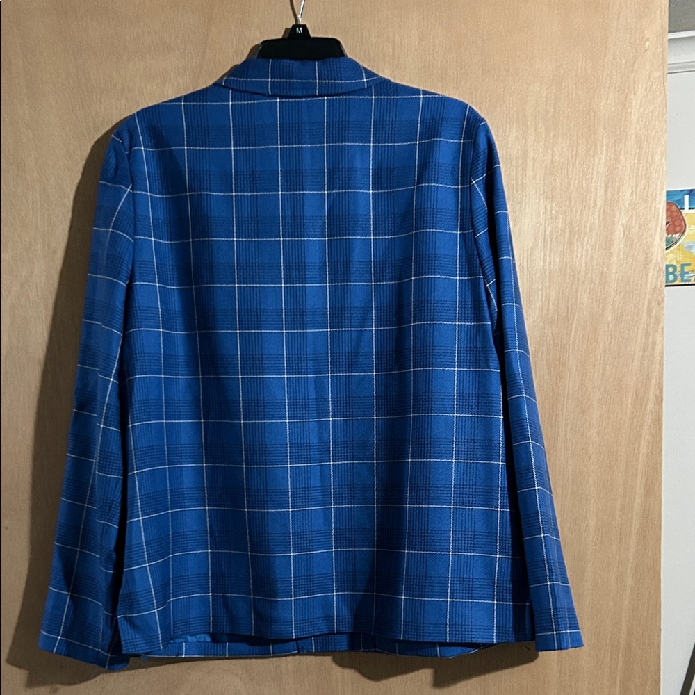 Pendleton Women's Blue Checkered Blazer - Picture 6 of 7